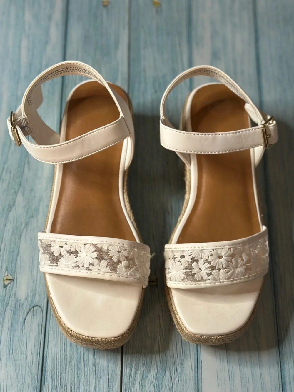 White Braided Straw Platform Sandals with Floral Mesh Stitching on Strap | Sz:3Y